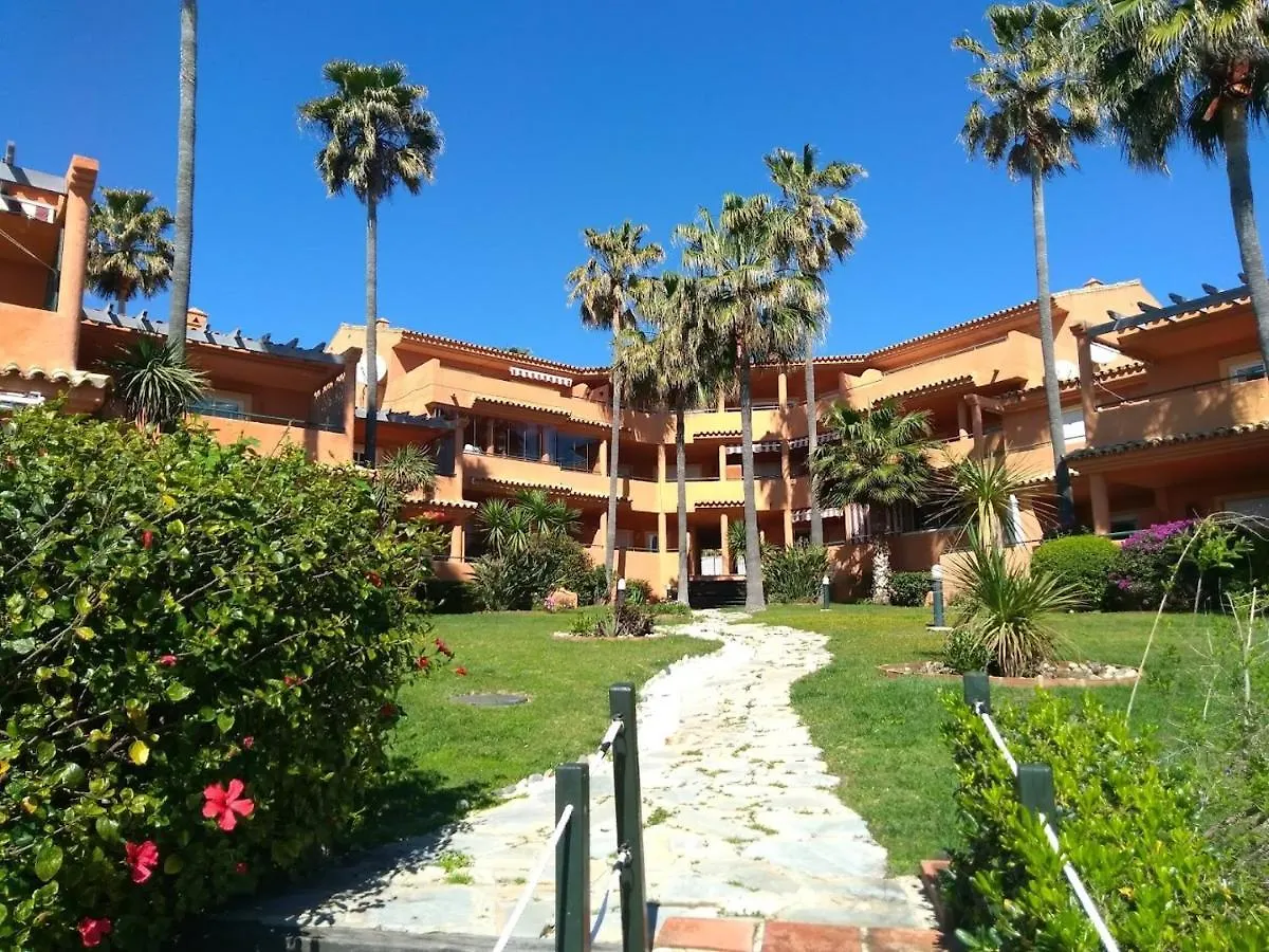 Luxury Three Bedroom Apartment At Estepona Spain